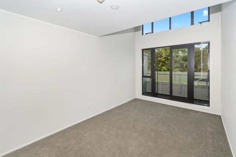 Photo of property in 17b/30 Westward Ho, Glen Eden, Auckland, 0602