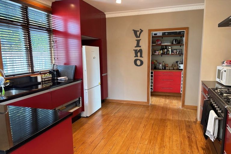 Photo of property in 32 Hardie Street, Hokowhitu, Palmerston North, 4410