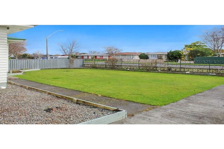 Photo of property in 186 Tremaine Avenue, Westbrook, Palmerston North, 4412