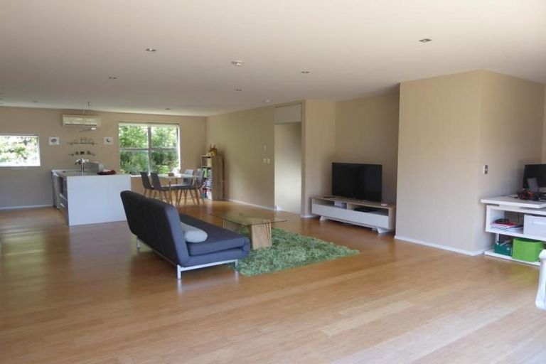 Photo of property in 42 Saddleback Grove, Karori, Wellington, 6012