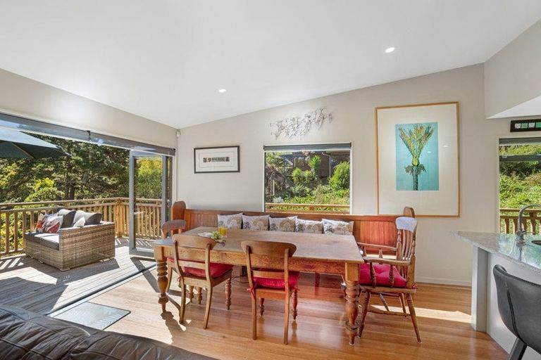 Photo of property in 2/63 Rawene Road, Birkenhead, Auckland, 0626