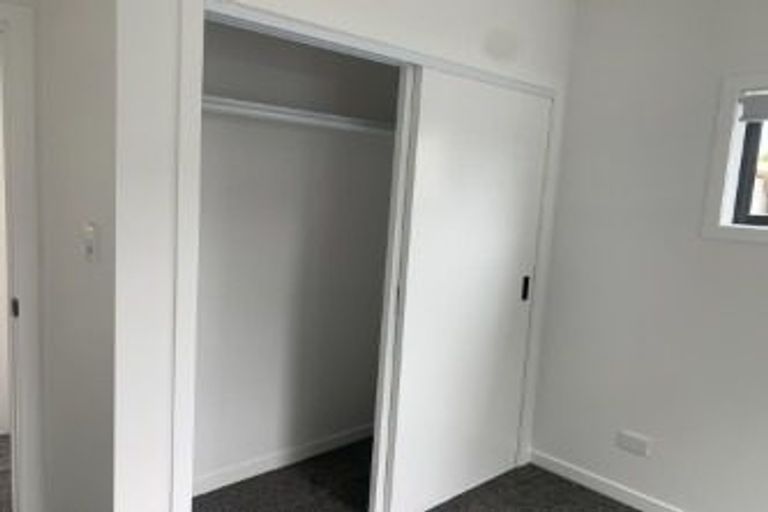 Photo of property in 2/44 Stanley Road, Glenfield, Auckland, 0629