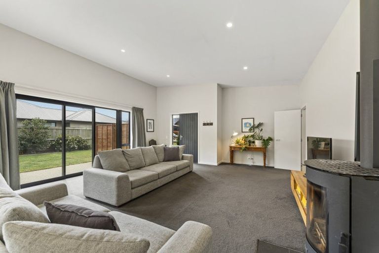 Photo of property in 18 Little Maude Drive, Lake Hawea, Wanaka, 9382