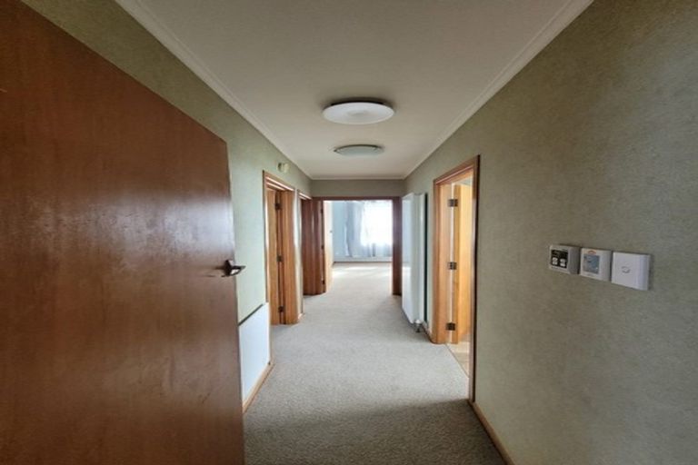 Photo of property in 79 Lauderdale Road, Birkdale, Auckland, 0626