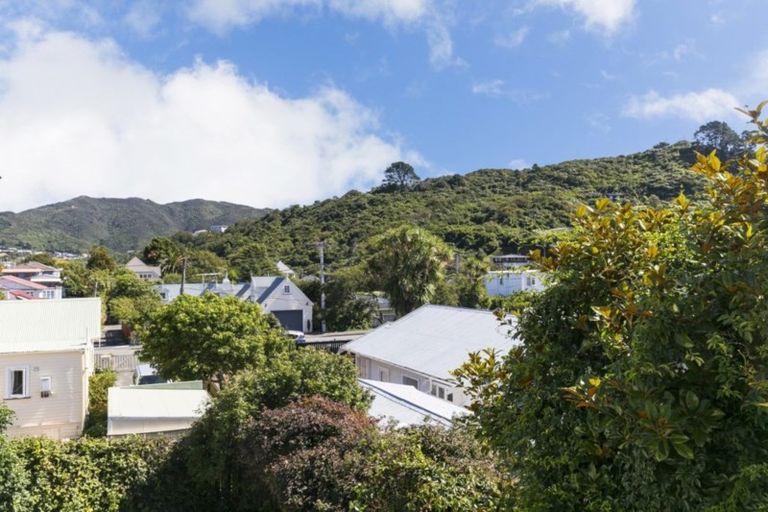 Photo of property in 11 Raine Street, Karori, Wellington, 6012