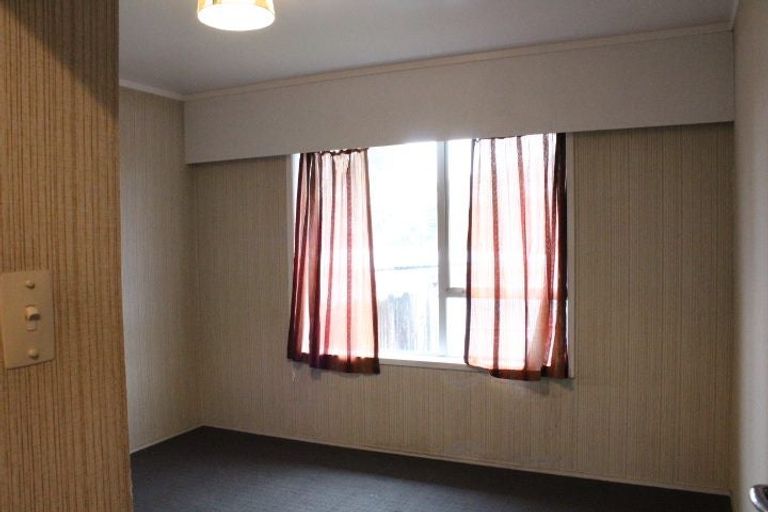 Photo of property in 2/11 Galsworthy Place, Bucklands Beach, Auckland, 2014