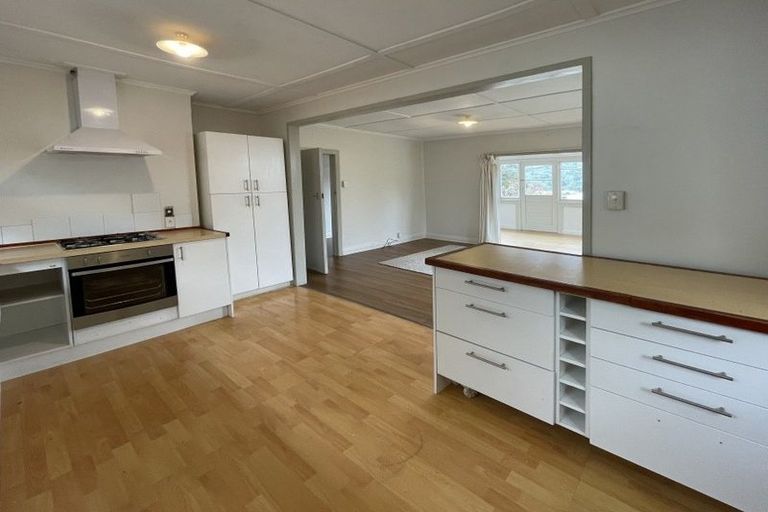 Photo of property in 25 Lincoln Street, Picton, 7220
