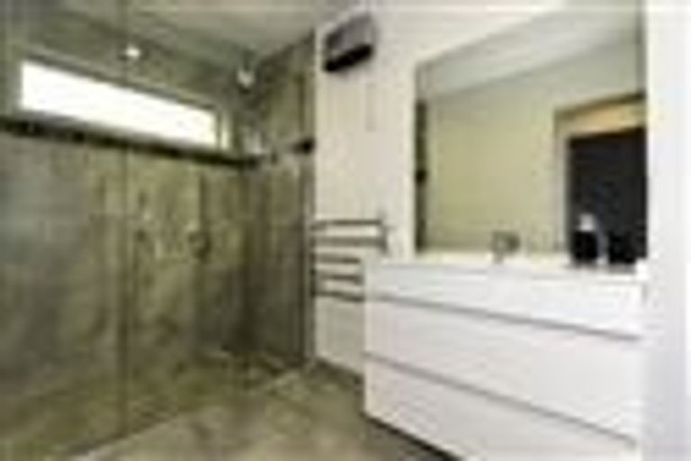 Photo of property in 2/23 Wakelin Place, Redwood, Christchurch, 8051