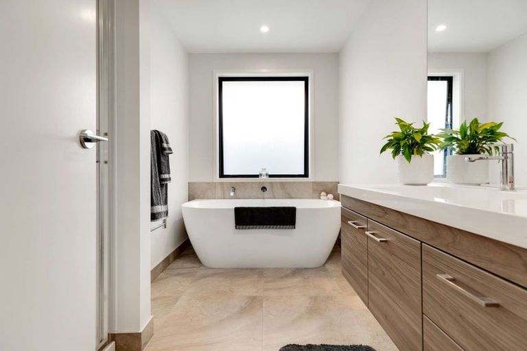 Photo of property in 30 Hayward Place, Ohauiti, Tauranga, 3112