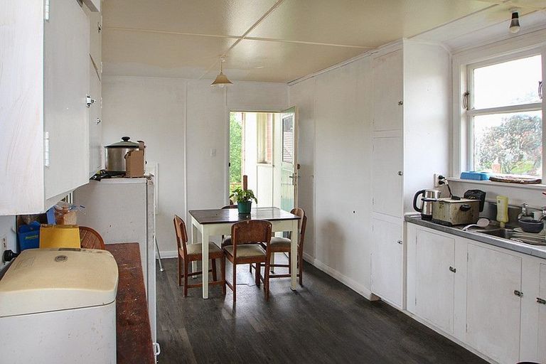 Photo of property in 15 Blyth Street, Holmes Hill, Oamaru, 9401