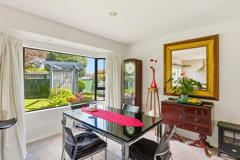 Photo of property in 5 Rimu Street, Waikanae, 5036