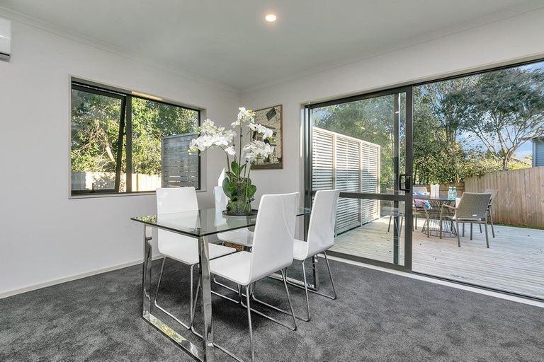 Photo of property in 40a Roberts Road, Glenfield, Auckland, 0629