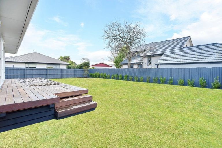 Photo of property in 1/135 Champion Street, Edgeware, Christchurch, 8013