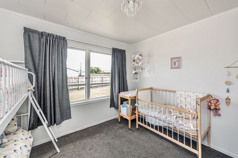 Photo of property in 8a Kings Avenue, Gonville, Whanganui, 4501