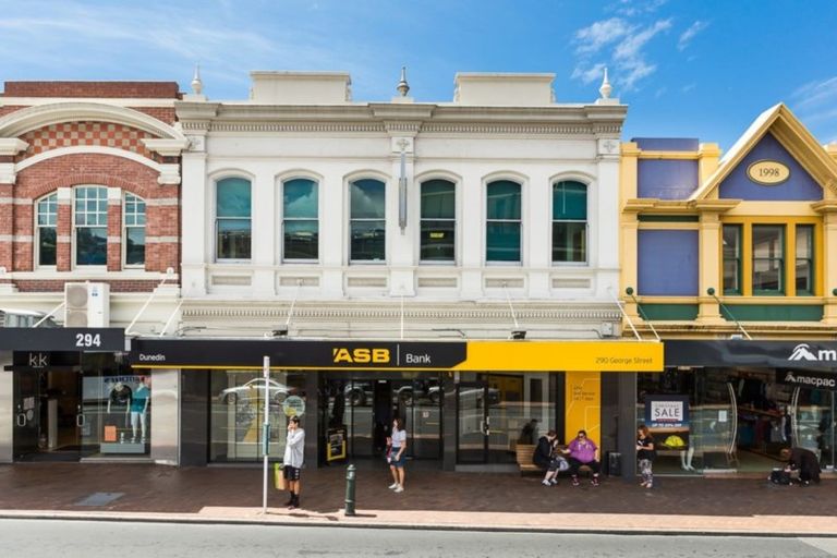 Photo of property in 290 George Street, Stokes Valley, Lower Hutt, 5019