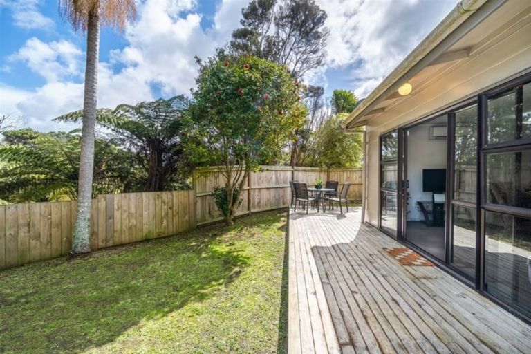 Photo of property in 1/34 Drome View Place, Beach Haven, Auckland, 0626