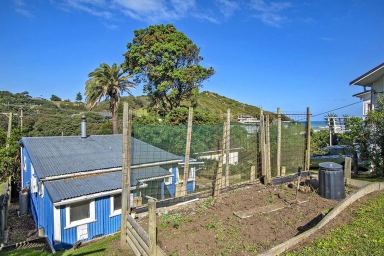 Photo of property in 53 Sea View Road, Baylys Beach, Dargaville, 0377