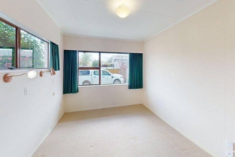 Photo of property in 28 Turakina Street, Westbrook, Palmerston North, 4412