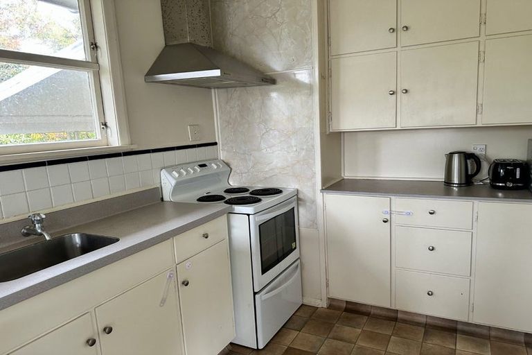 Photo of property in 22a Wood Street, Takaro, Palmerston North, 4410