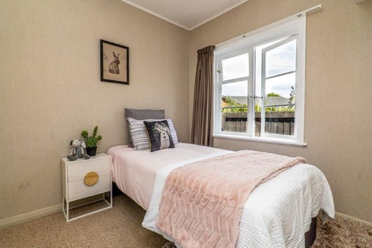 Photo of property in 8 Bard Street, Somerfield, Christchurch, 8024