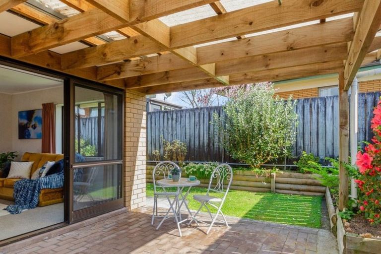 Photo of property in 9/15 Don Street, Papakura, 2110