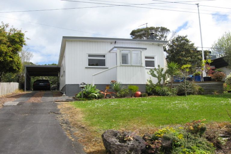 Photo of property in 13 Duncan Rise, Herald Island, Auckland, 0618