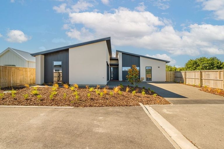 Photo of property in 11 Baker Estate Lane, Halswell, Christchurch, 8025