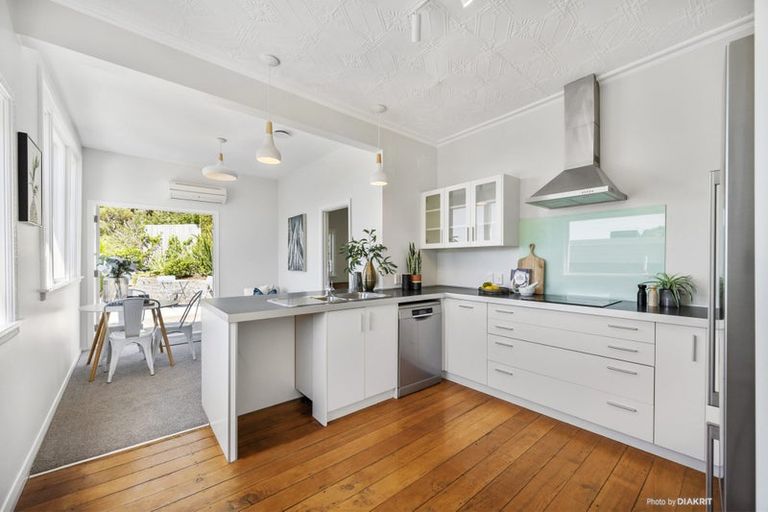 Photo of property in 37 The Rigi, Northland, Wellington, 6012