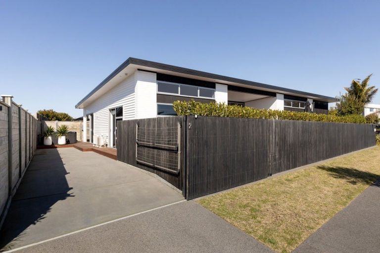 Photo of property in 2 Makura Drive, Papamoa Beach, Papamoa, 3118