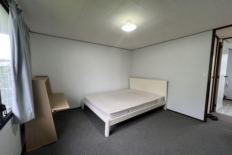 Photo of property in 22 Crosby Road, West Harbour, Auckland, 0618