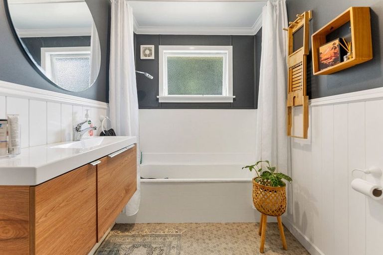 Photo of property in 41 Cumming Street, Okato, 4335