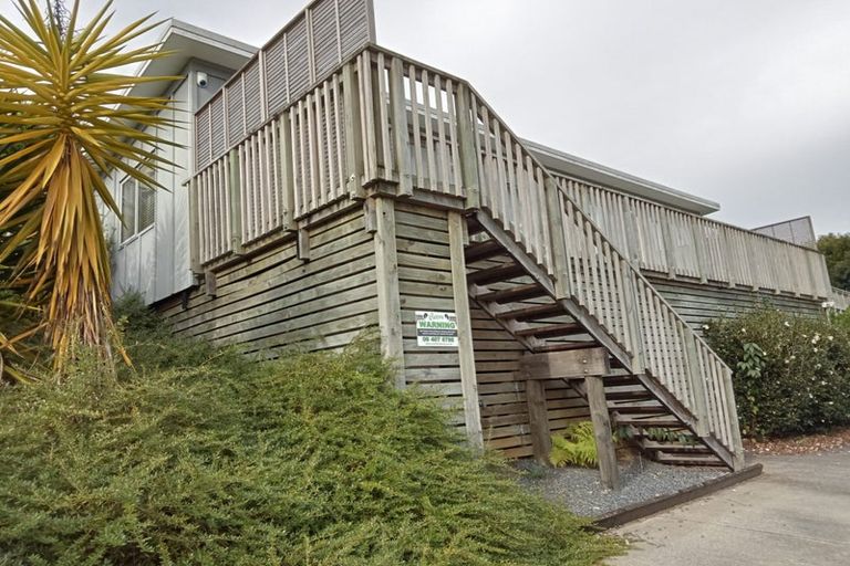 Photo of property in 24 Amokura Drive, Kerikeri, 0230