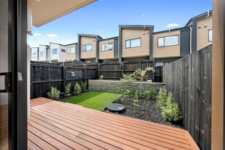Photo of property in 38 Rana Road, Flat Bush, Auckland, 2019