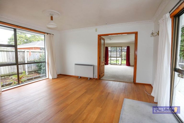 Photo of property in 53 Peer Street, Upper Riccarton, Christchurch, 8041