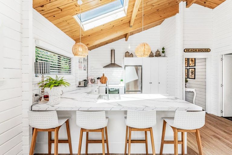 Photo of property in 11 Swindells Road, Waikuku Beach, 7473