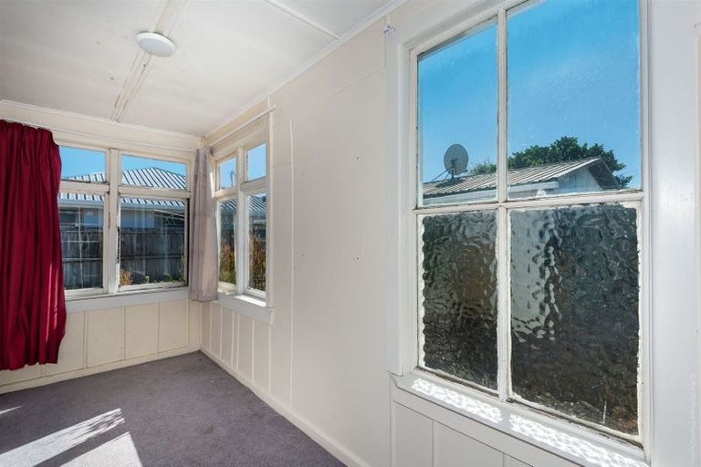 Photo of property in 172 Shaw Avenue, New Brighton, Christchurch, 8083
