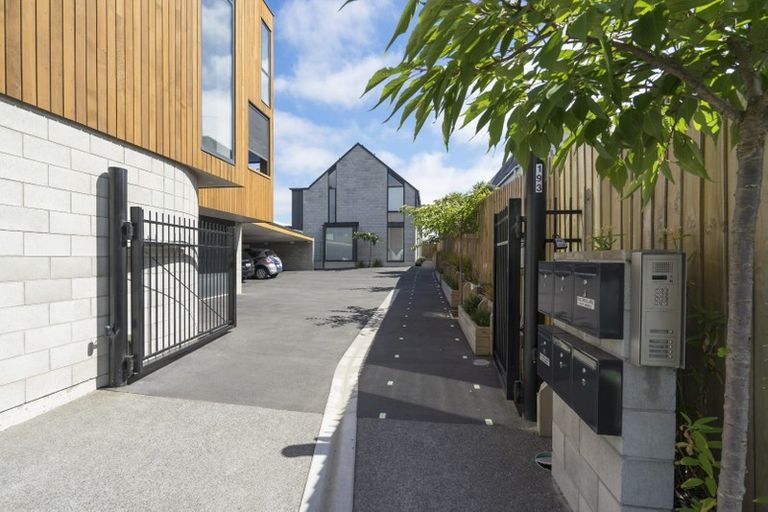 Photo of property in 4/193 Kilmore Street, Christchurch Central, Christchurch, 8013