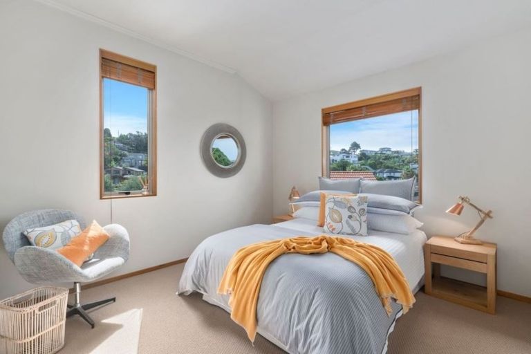 Photo of property in 50 Penguin Drive, Murrays Bay, Auckland, 0630