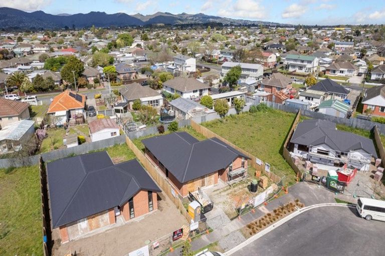 Photo of property in 17 Poipoi Place, Aranui, Christchurch, 8061