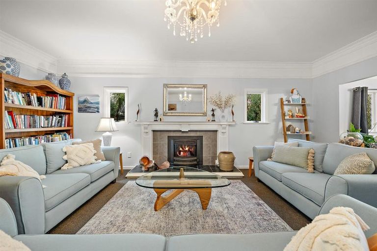 Photo of property in 1410 Old North Road, Helensville, 0875