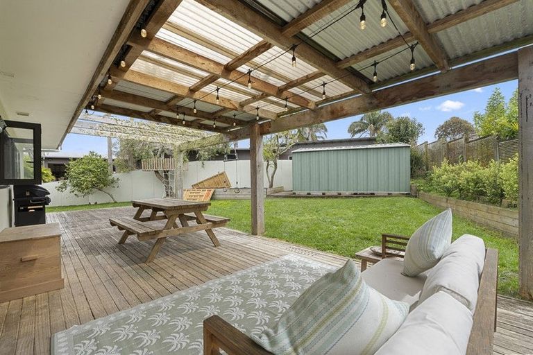 Photo of property in 20 Rawhiti Road, Manly, Whangaparaoa, 0930