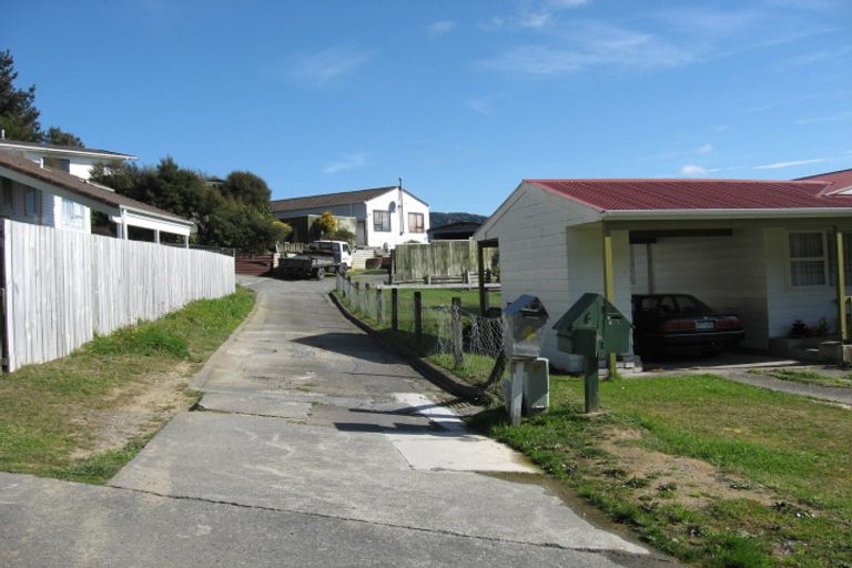 Photo of property in 6 Tuam Grove, Wainuiomata, Lower Hutt, 5014