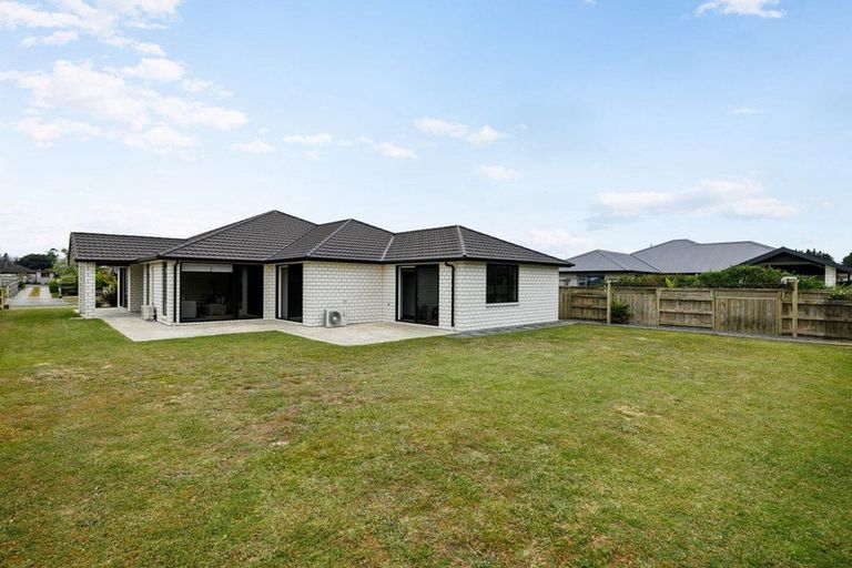 Photo of property in 67 Jarrett Terrace, Leamington, Cambridge, 3432