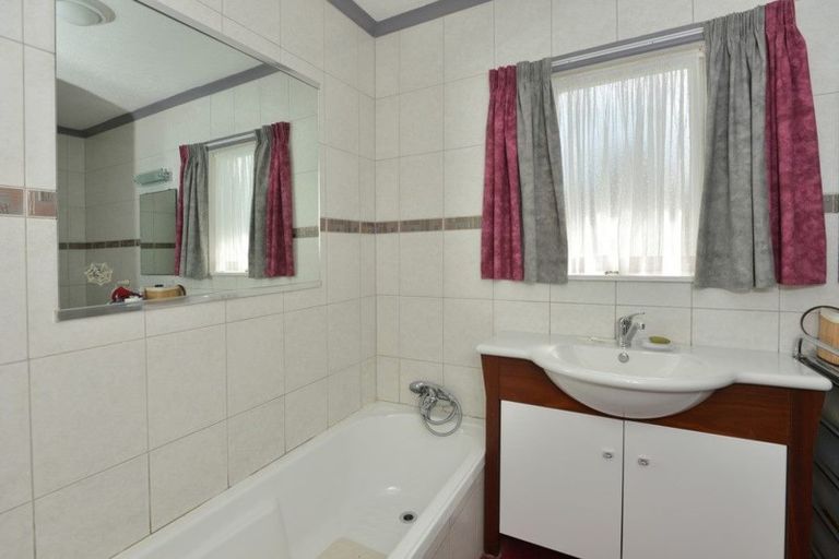 Photo of property in 8 Thompson Place, Tikipunga, Whangarei, 0112