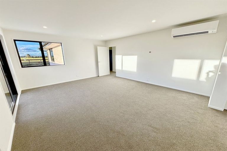 Photo of property in 65 Mehrtens Crescent, Woodend, 7691