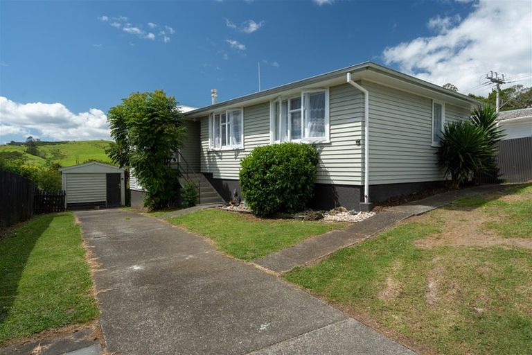 Photo of property in 4 Whiteman Road, Kawakawa, 0210