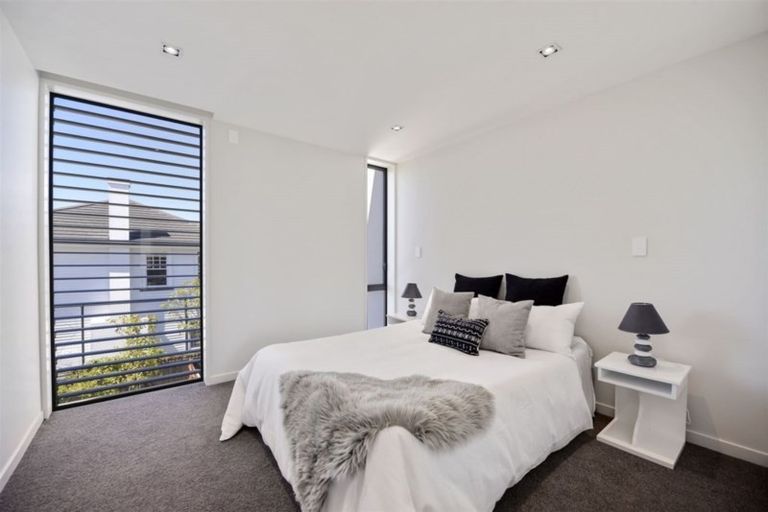 Photo of property in 142c Glandovey Road, Strowan, Christchurch, 8052