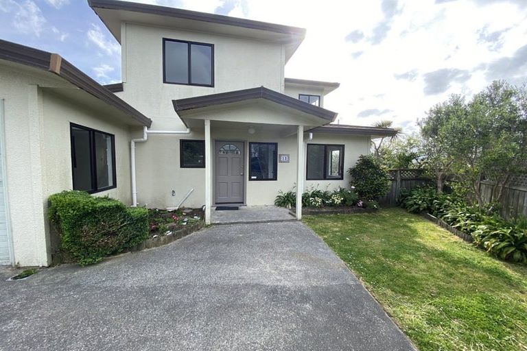 Photo of property in 13 Bury Grove, Strathmore Park, Wellington, 6022