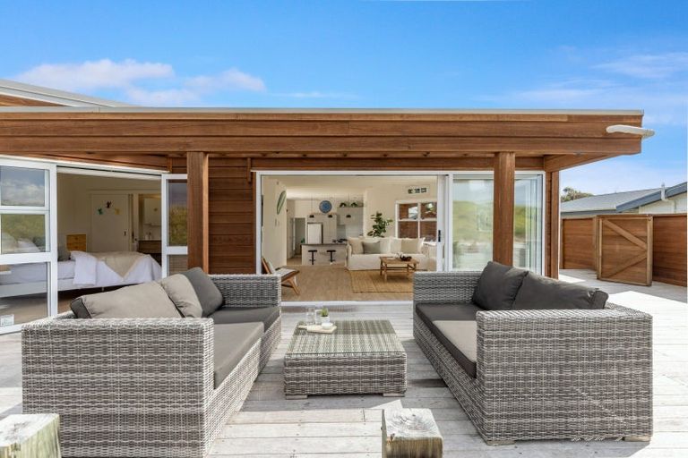 Photo of property in 19a Ruby Cove, Omaha, 0986