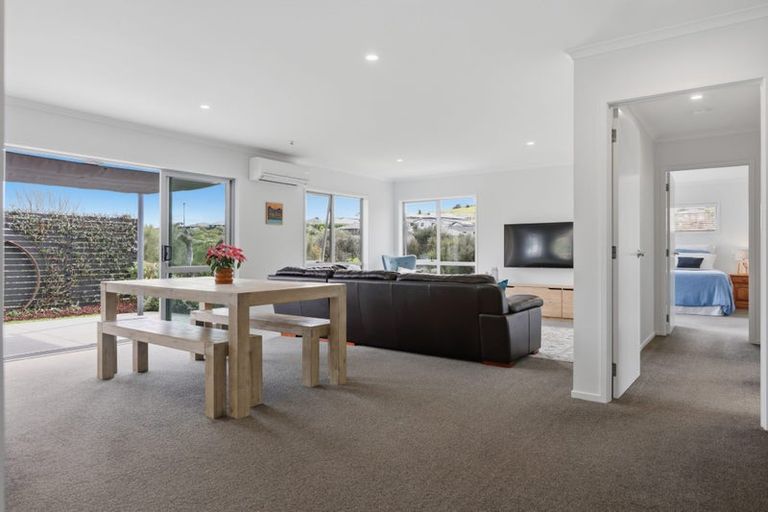 Photo of property in 35 Anne Burton Drive, Warkworth, 0910